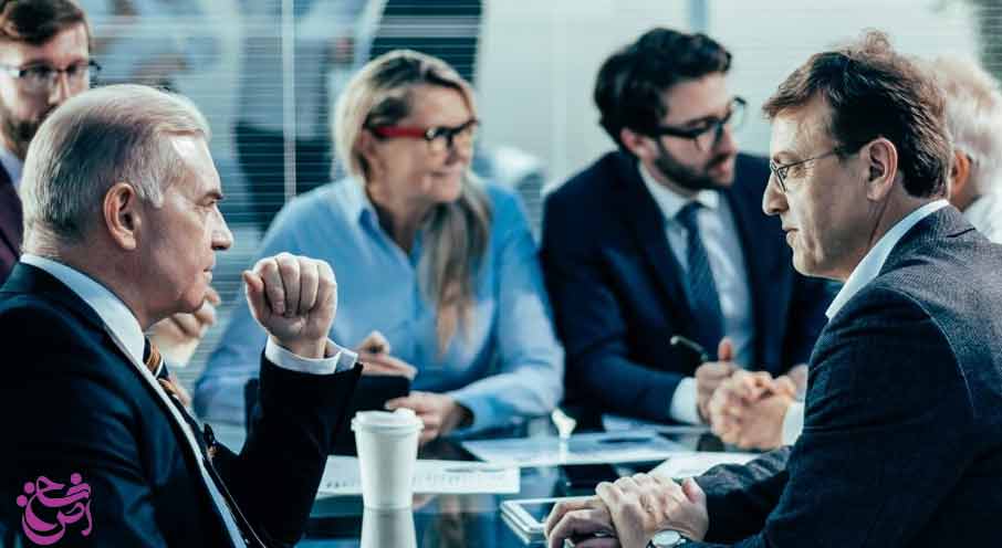 CEO کیست؟ نقش‌ها، وظایف و اختیارات CEO در سازمان چیست؟