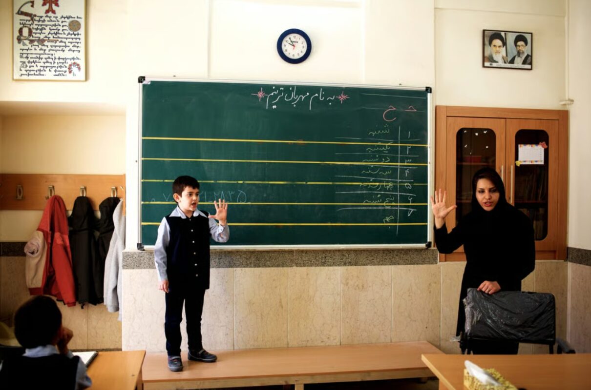 شرایط استخدام آموزش و پرورش