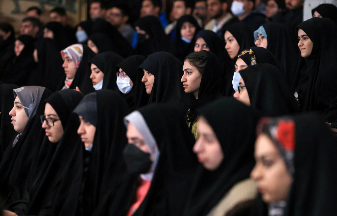 دانشگاه فرهنگیان بدون کنکور + شرایط ثبت نام رشته ها 1404